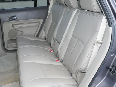 Used 2010 Ford Edge Limited AWD/4WD image 6
