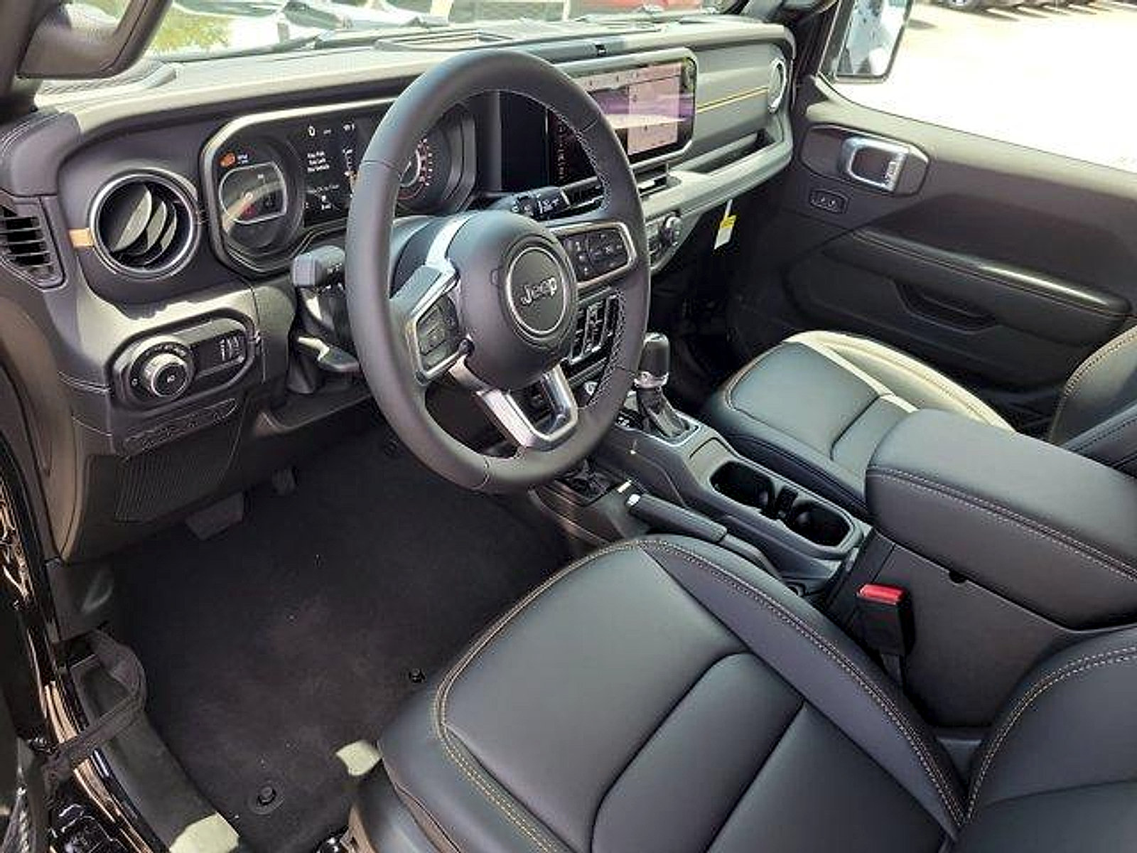 New 2026 Jeep Wrangler Unlimited Sahara AWD/4WD image 6