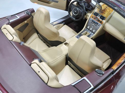 Used 2006 Aston Martin DB9 Volante RWD image 52