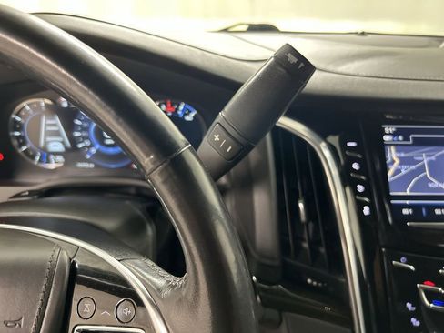 Used 2020 Cadillac Escalade Platinum AWD/4WD image 17