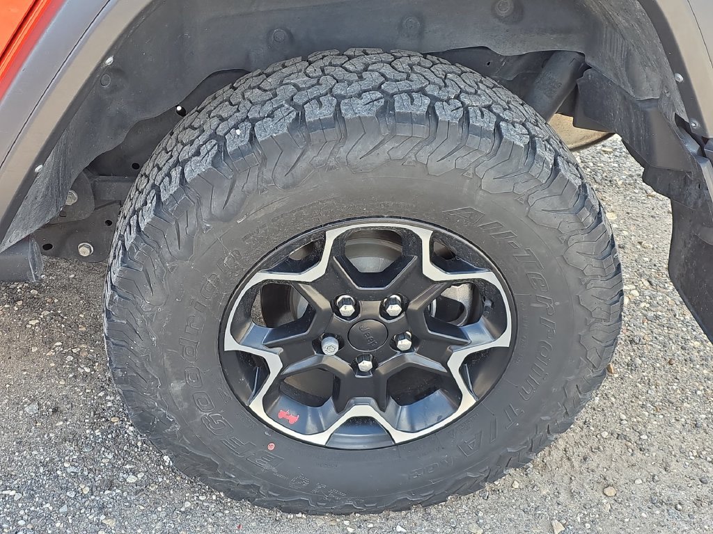 Used 2023 Jeep Wrangler Unlimited Rubicon AWD/4WD image 17