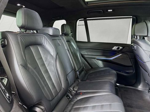 Used 2019 BMW X7 xDrive40i w/ Premium Package AWD/4WD image 26
