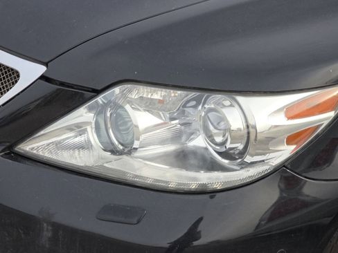 Used 2011 Lexus LS 460 L w/ Luxury Pkg image 9