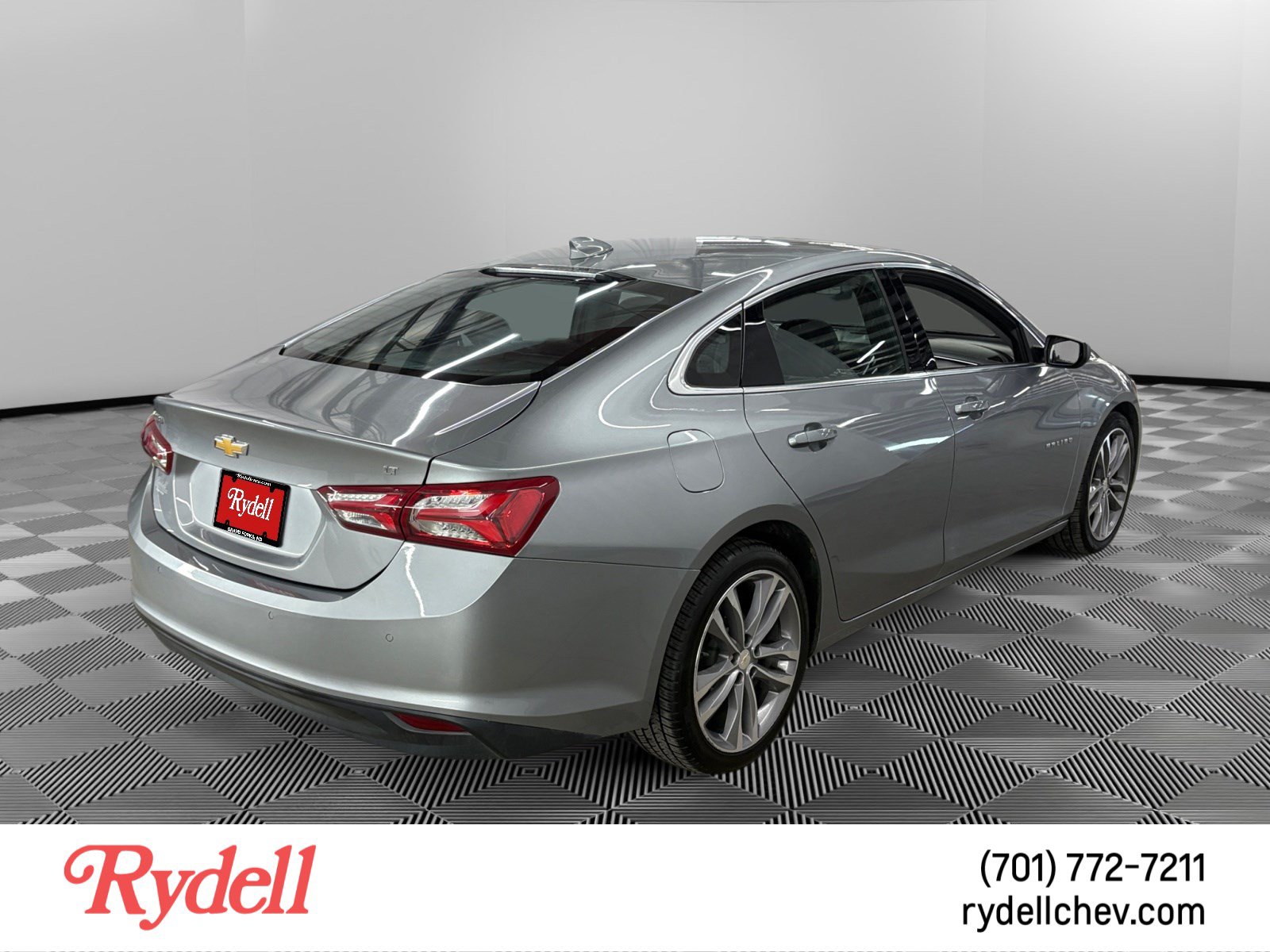 Used 2024 Chevrolet Malibu LT FWD image 5