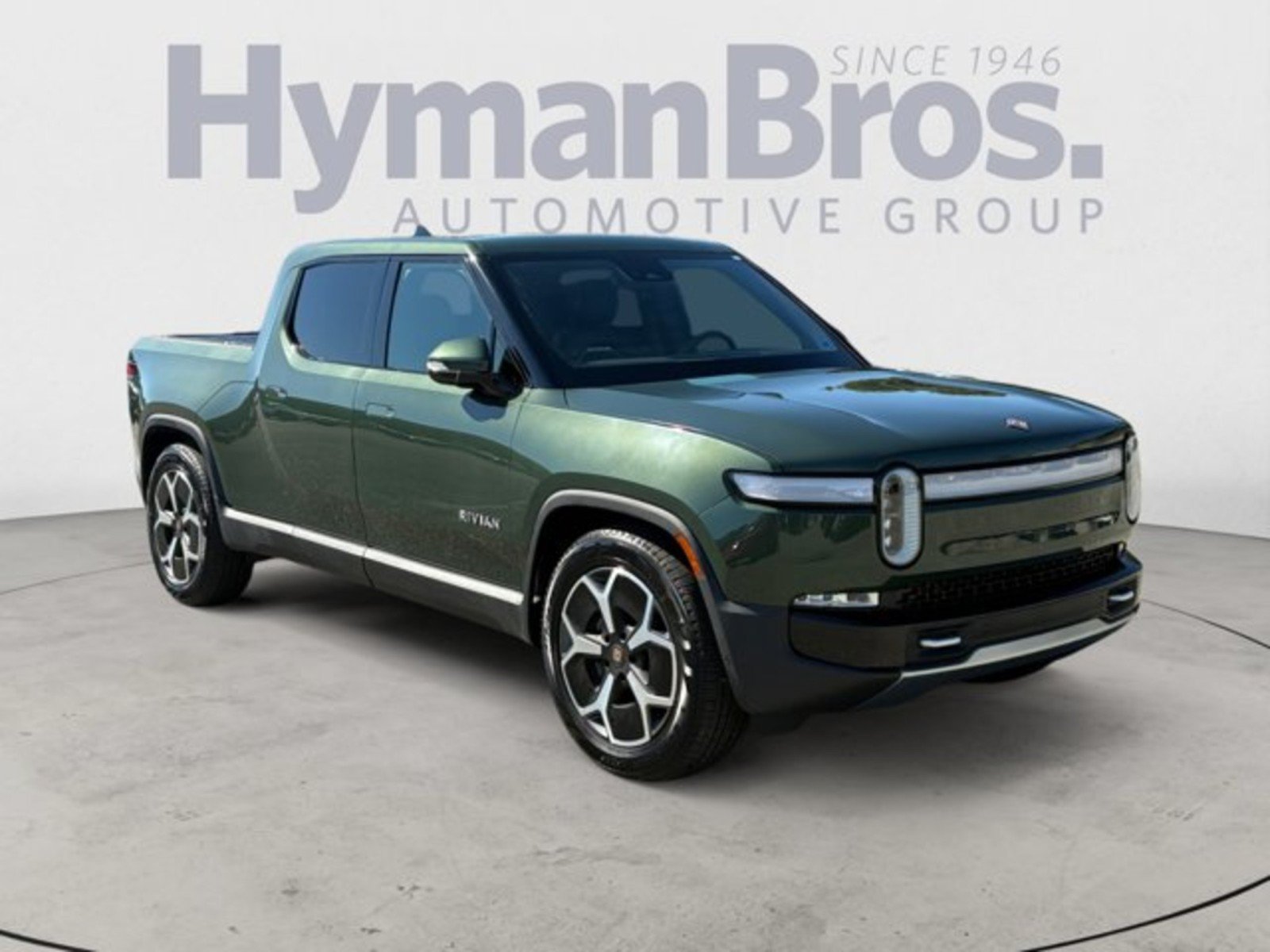 Used 2024 Rivian R1T Adventure Dual AWD/4WD image 1