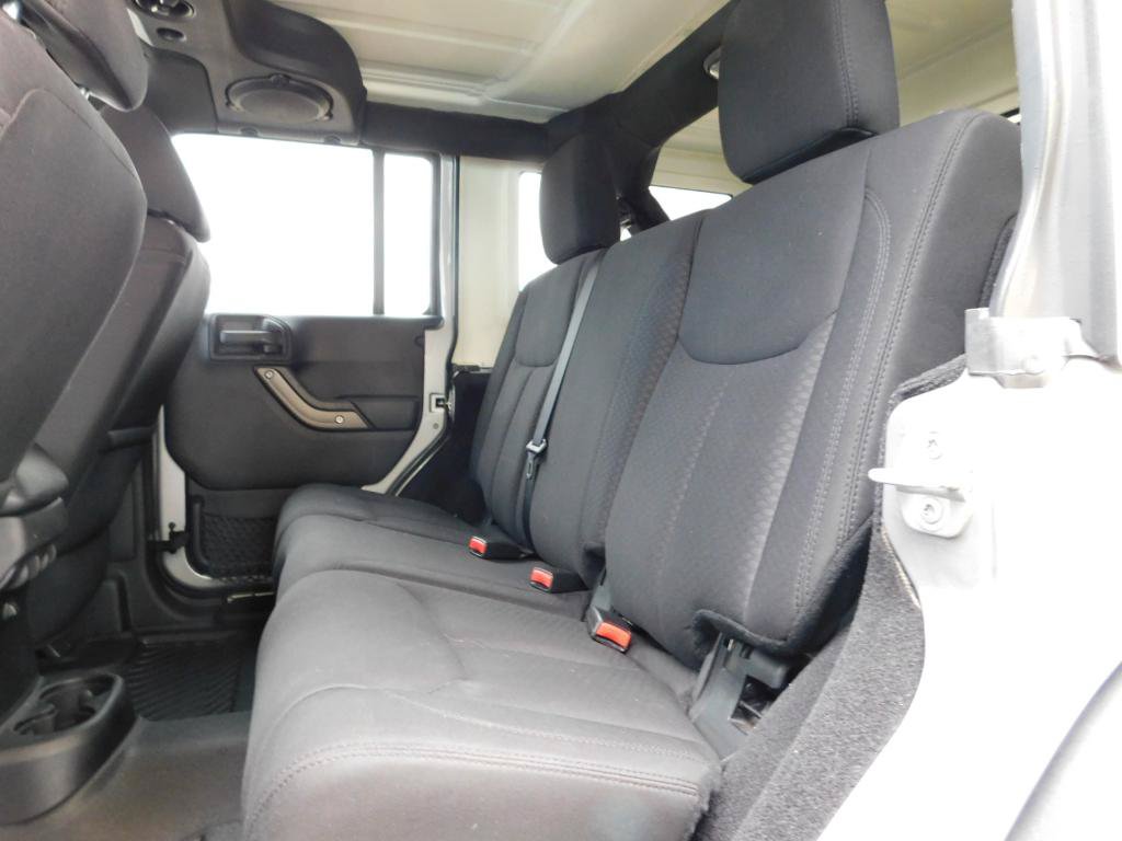 Used 2014 Jeep Wrangler Unlimited Sport w/ Quick Order Package 24S AWD/4WD image 15