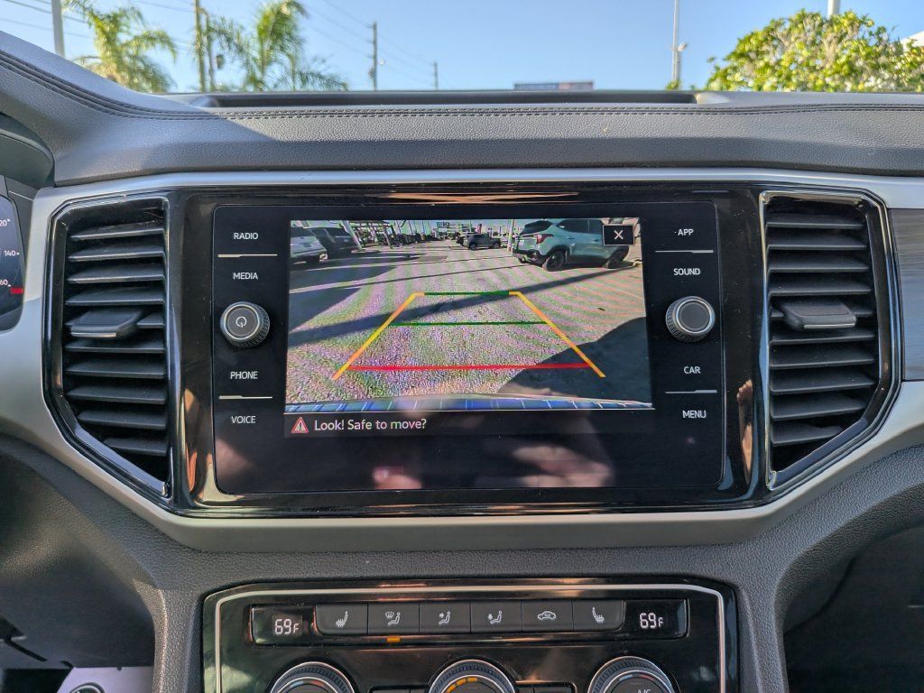 Certified 2023 Volkswagen Atlas SE w/ Panoramic Sunroof Package FWD image 21