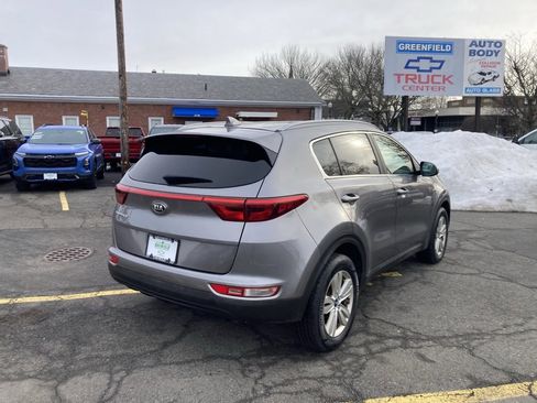 Used 2017 Kia Sportage LX w/ LX Popular Package image 7