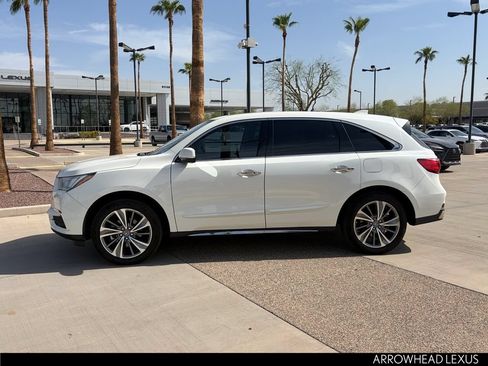 Used 2017 Acura MDX w/ Technology Package FWD image 3