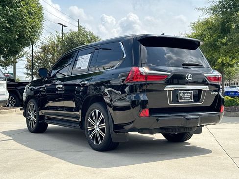 Used 2021 Lexus LX 570 4WD w/ Luxury Package image 6