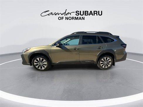 Used 2025 Subaru Outback Limited image 5