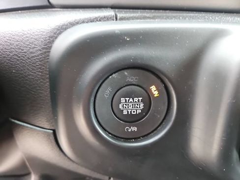 Used 2023 Jeep Wrangler Unlimited Sport AWD/4WD image 16