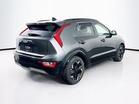 Used 2023 Kia Niro Wind w/ Wind Preserve Package FWD image 9