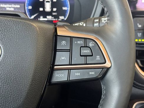 Used 2025 Toyota Grand Highlander AWD Hybrid image 37