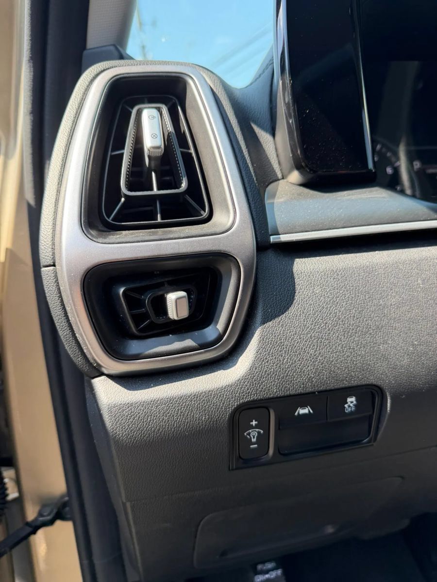Used 2021 Kia Sorento S w/ Panoramic Sunroof Package FWD image 11