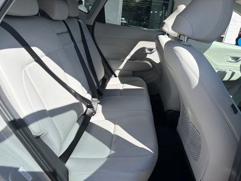 Used 2024 Hyundai Kona Limited AWD/4WD image 33