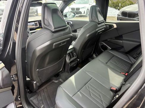 Used 2025 BMW X3 xDrive30i w/ Premium Package image 27