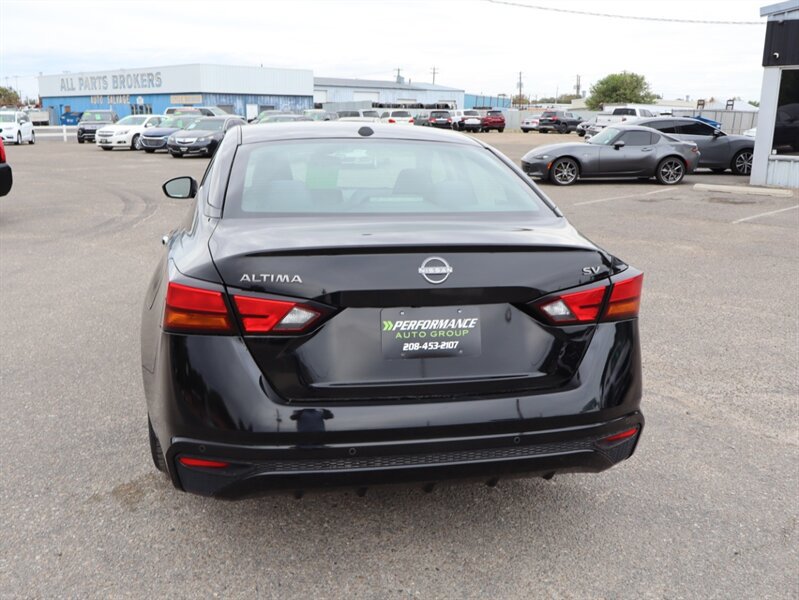 Used 2023 Nissan Altima 2.5 SV FWD image 6