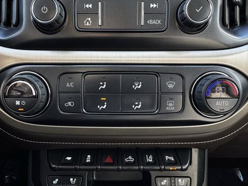 Certified 2021 GMC Canyon Denali image 12