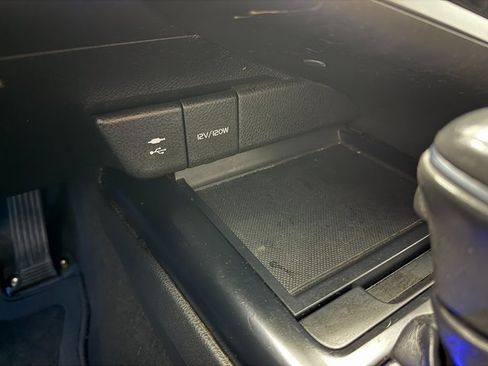 Used 2018 Toyota Camry XSE image 18