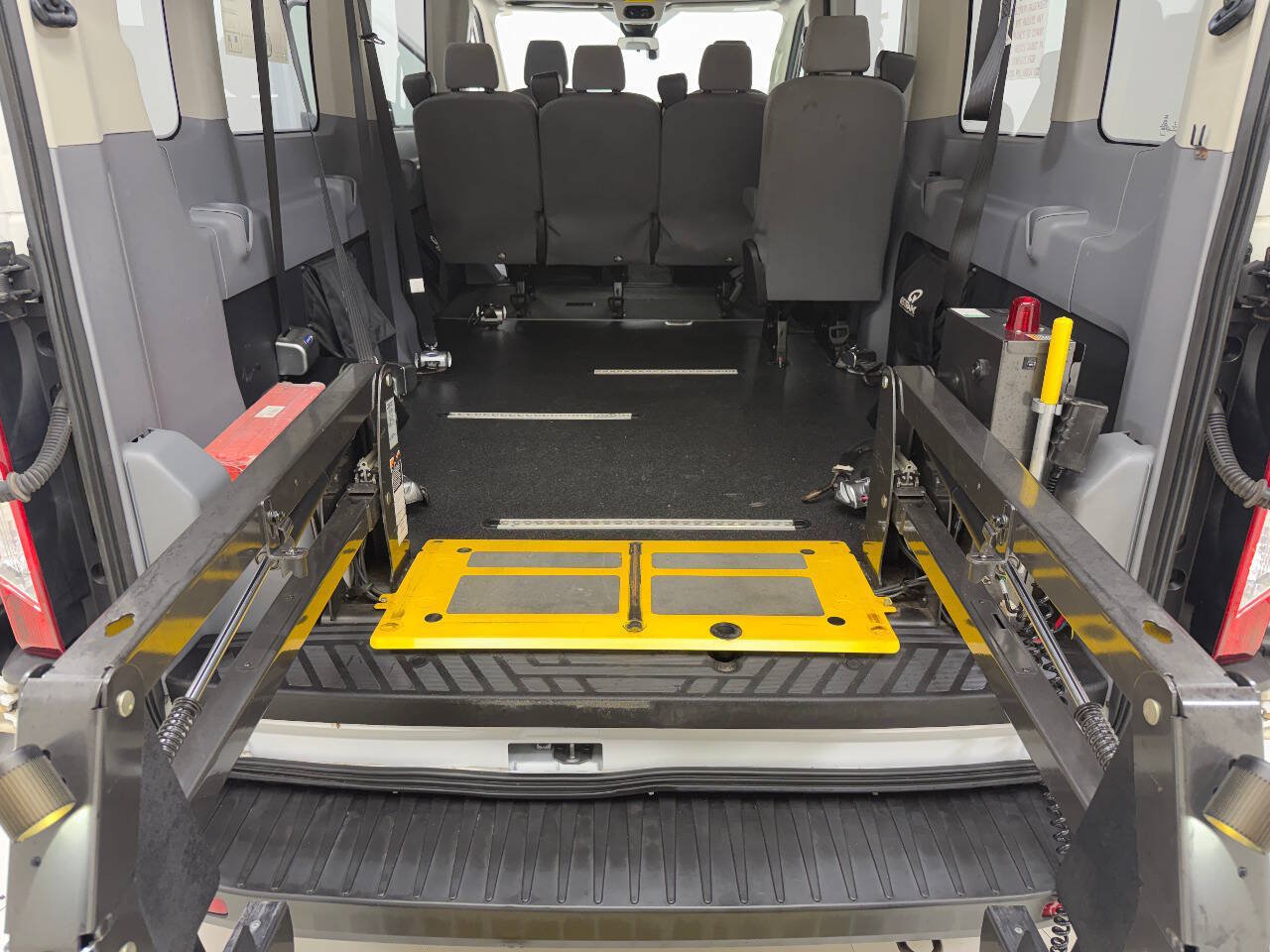 Used 2019 Ford Transit 350 XLT RWD image 86
