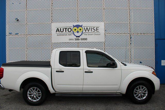 Used 2015 Nissan Frontier SV RWD image 2