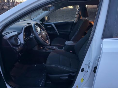 Used 2016 Toyota RAV4 XLE image 20