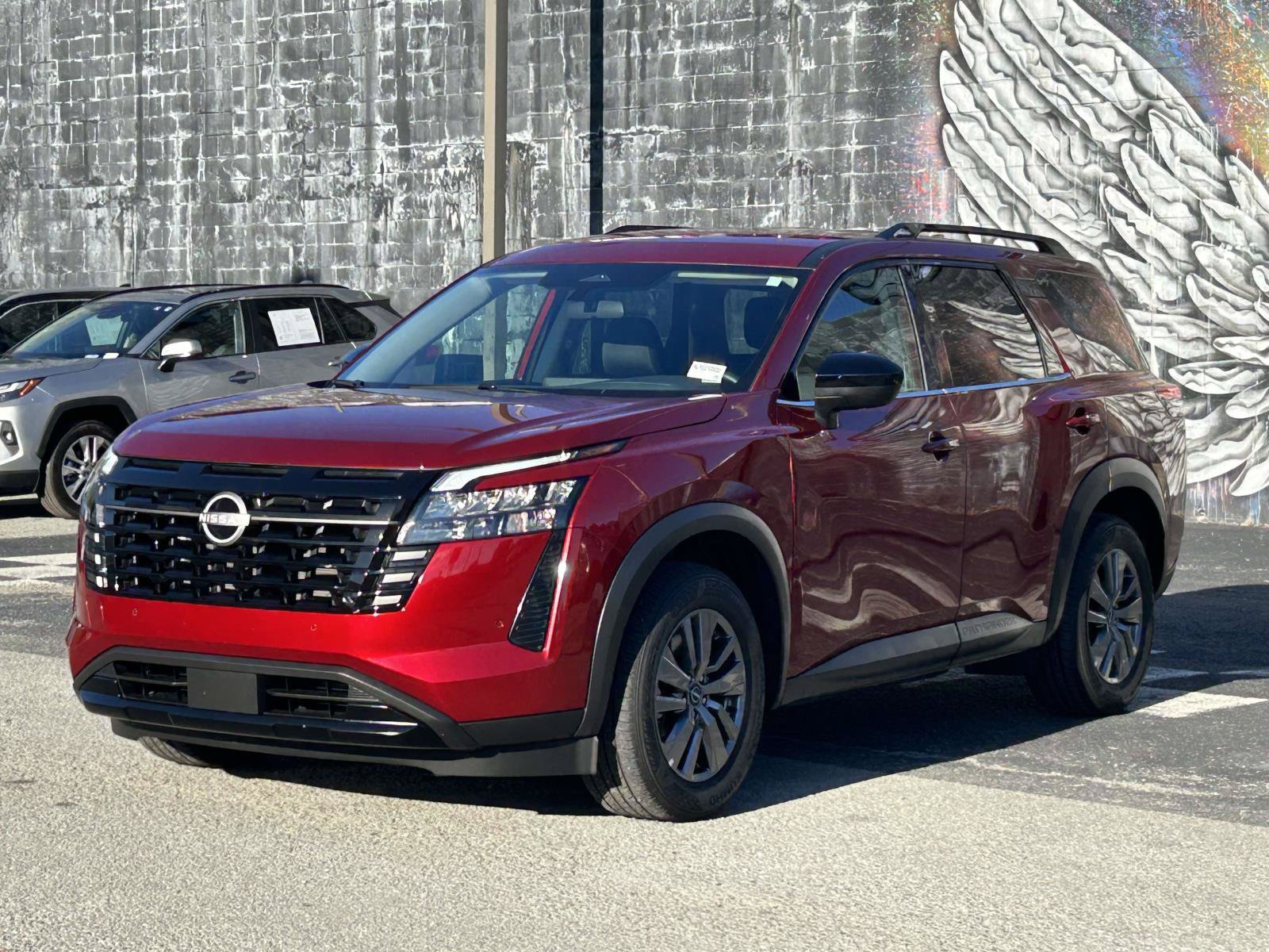 Used 2026 Nissan Pathfinder SV FWD image 3