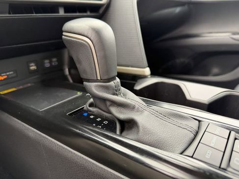 Certified 2025 Toyota Camry SE image 19