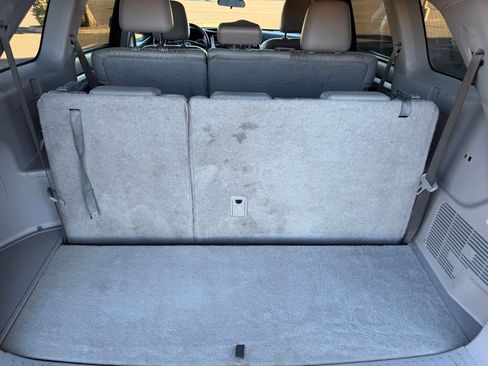 Used 2017 Toyota Highlander LE image 11