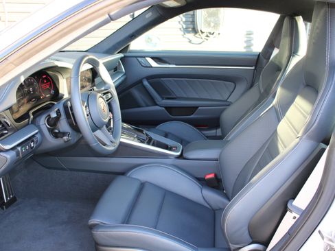 Certified 2025 Porsche 911 Carrera S RWD image 5