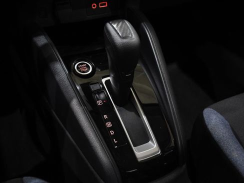 Used 2025 Nissan Versa SV image 25