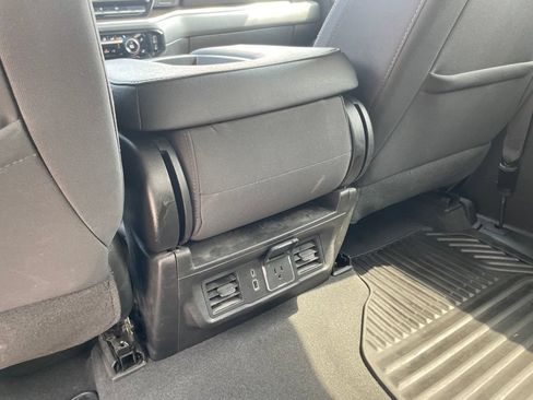 Used 2023 Chevrolet Silverado 1500 LT AWD/4WD image 33