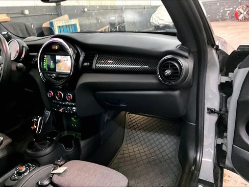 Used 2020 MINI Cooper S image 17