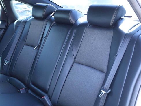 Used 2018 Honda Accord Sport image 13