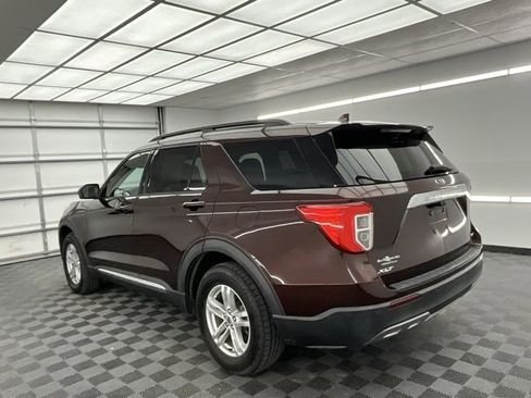 Used 2020 Ford Explorer XLT w/ Equipment Group 202A image 21