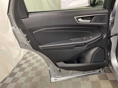 Used 2024 Ford Edge Titanium image 27