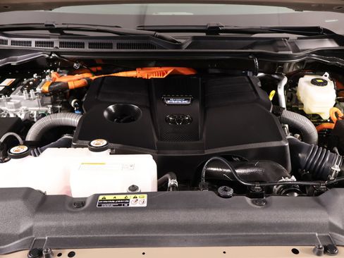 Used 2025 Toyota Tundra TRD Pro AWD/4WD image 21