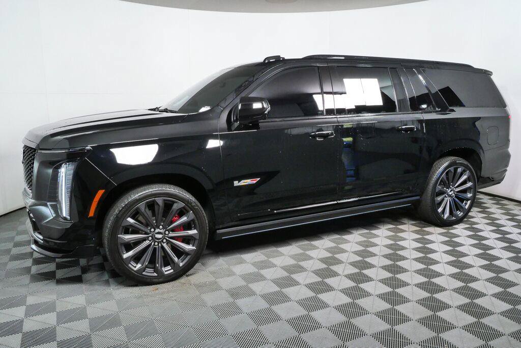 Certified 2026 Cadillac Escalade ESV V AWD/4WD image 31