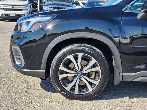 Used 2019 Subaru Forester Limited w/ Popular Package #3 image 9
