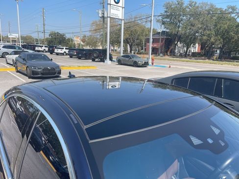 Used 2019 Mercedes-Benz S 560 4MATIC Sedan image 11