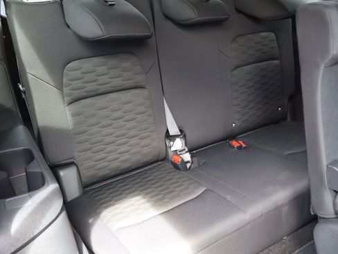 Used 2025 Nissan Pathfinder SV AWD/4WD image 19