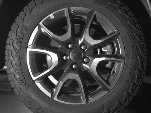 Used 2025 Jeep Compass Trailhawk AWD/4WD image 10