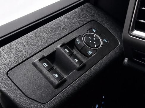 Used 2019 Ford F150 Raptor w/ Equipment Group 802A Luxury AWD/4WD image 30