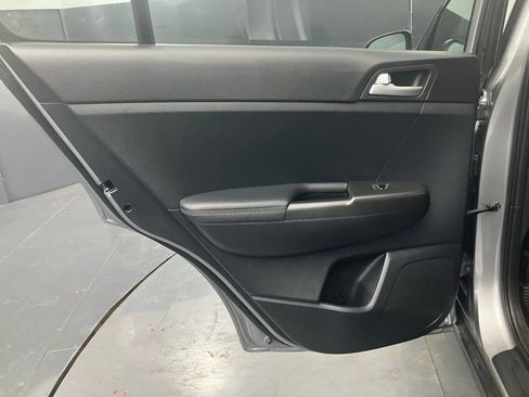 Used 2022 Kia Sportage LX w/ LX AWD Value Edition Package image 23