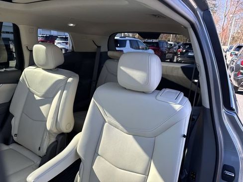 Certified 2023 Cadillac XT6 Premium Luxury image 26