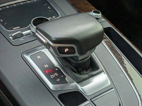 Used 2020 Audi Q5 e Premium Plus w/ Premium Plus Package image 12