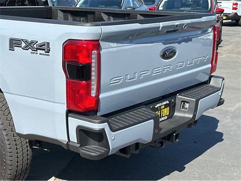 New 2025 Ford F250 Lariat w/ Lariat Ultimate Package image 43