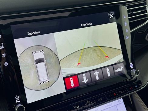 New 2026 Jeep Grand Wagoneer Summit image 17