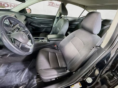 Used 2019 Nissan Altima 2.5 SV AWD/4WD image 25